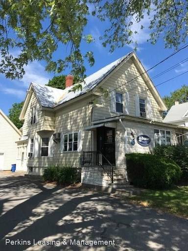 Main picture of 262 Main St
