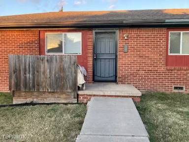 Main picture of 820 S San Pablo Ln