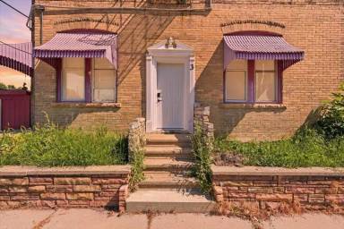 Main picture of 3 E Main St