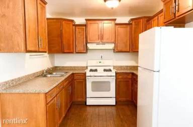 Main picture of 6 E Hill Drive Apartments