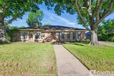 Main picture of 2722 Margaret Dr