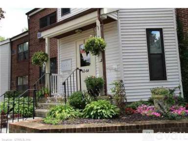 Main picture of 65 Wellington Dr
