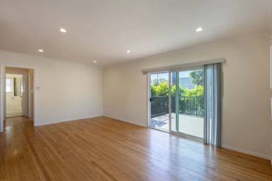 Main picture of 2114 Montana Ave