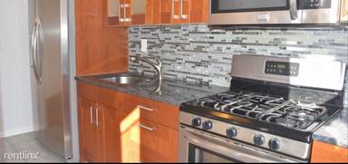 Main picture of 147 E 95th St