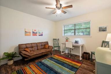Main picture of 105 Dawn Ave SE