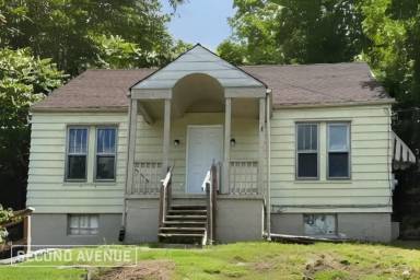 Main picture of 742 Greenmound Rd