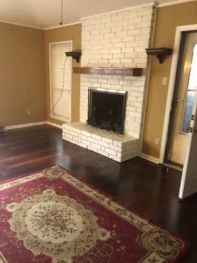 Main picture of 927 Summers Dr