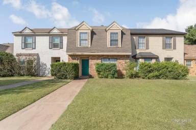 Main picture of 210 Washington Blvd