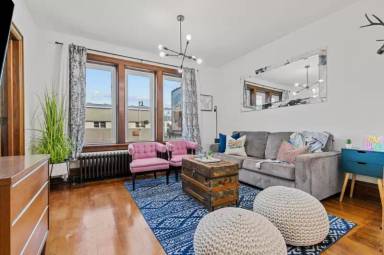 Main picture of 231 E College Ave