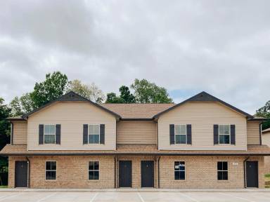 Main picture of 272 Smithson Ln