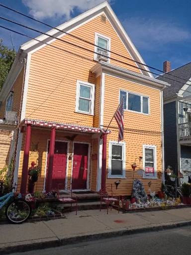 Main picture of 38 Hanson St