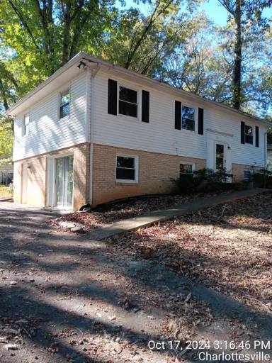 Main picture of 110 Middlesex Dr
