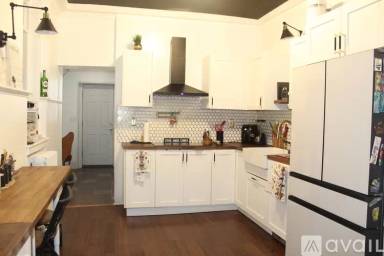 Main picture of 1504 W Cumberland St