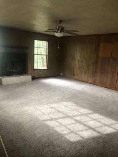 Main picture of 102 Roy St