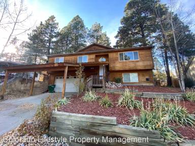 Main picture of 28 Trail Wood Dr