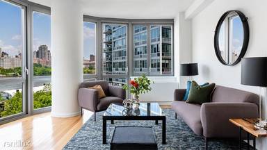 Main picture of 4610 Center Blvd Apartments