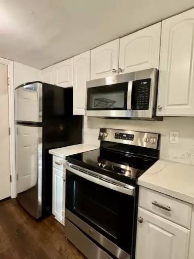 Main picture of 5434 Roundtree Ct