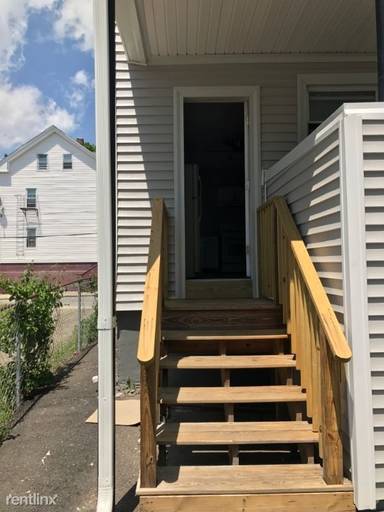 Main picture of 61 Marietta St