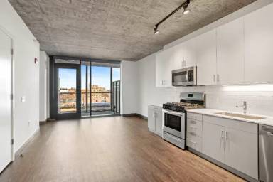 Main picture of 153 N Elizabeth St