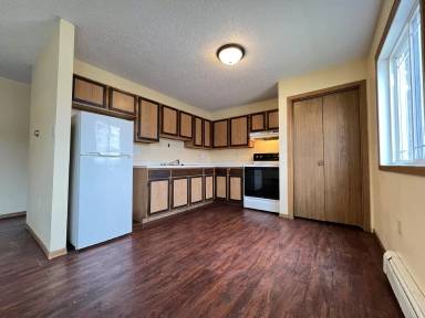 Main picture of 4620 Vasey Ave