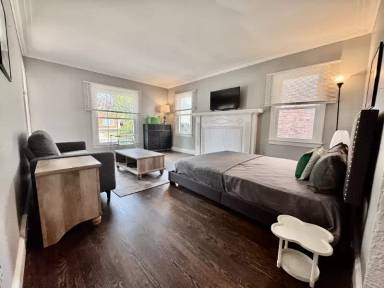 Main picture of 5284 Devonshire Rd