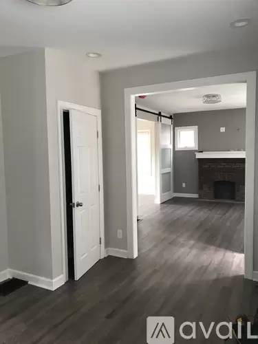 Main picture of 954 Spring St