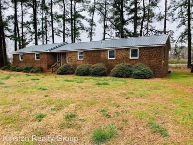 Main picture of 976 Black Harper Rd