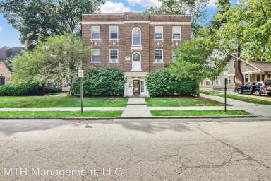 Main picture of 427 Grove St