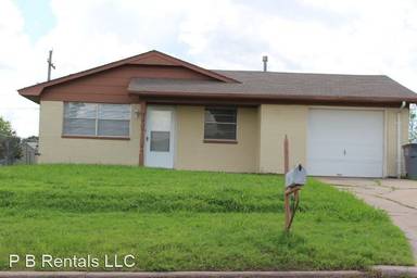 Main picture of 715 SW 45th St