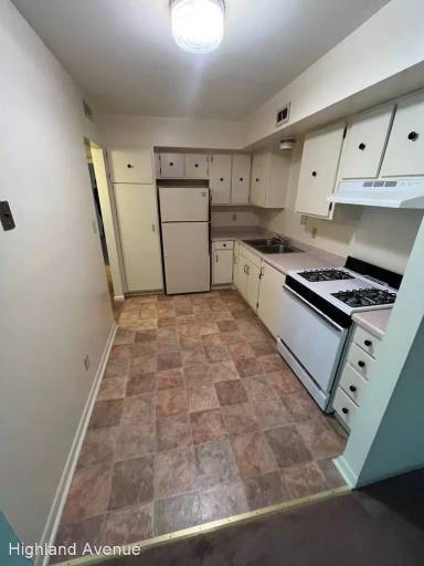 Main picture of 9218 Erie St
