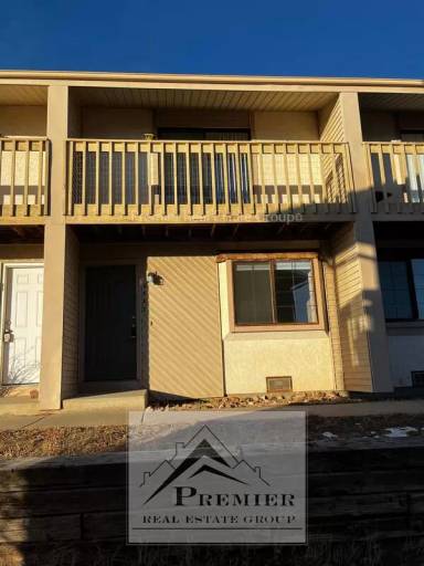 Main picture of 2427 Split Rock Dr