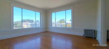 Main picture of 12 12th Ave