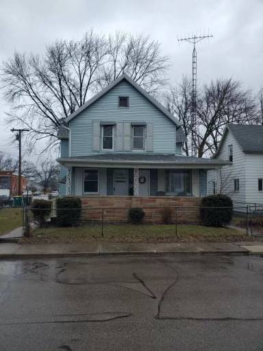 Main picture of 618 W 5th St