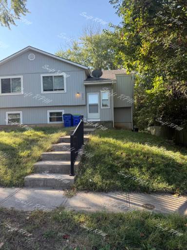 Main picture of 6453 Hallet St