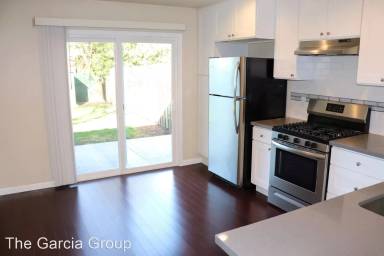 Main picture of 805 NE 5th St