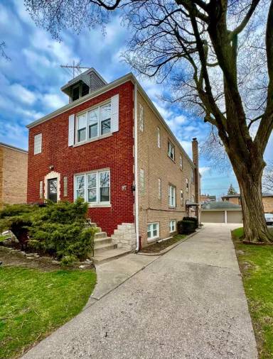 Main picture of 2831 N 75th Ave