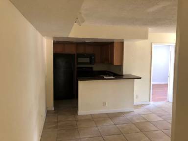 Main picture of 744 Executive Center Dr