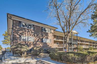 Main picture of Bowling Condominium
