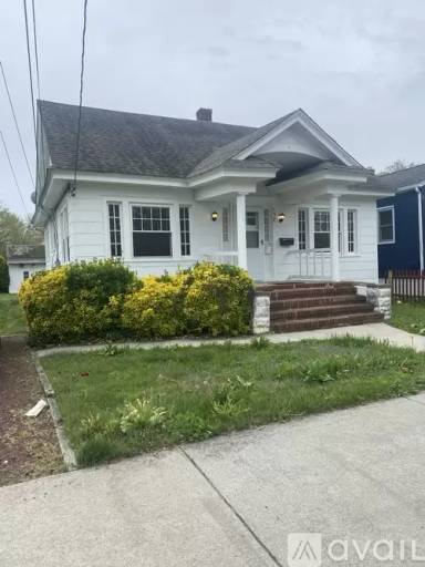 Main picture of 158 W Pierson Ave