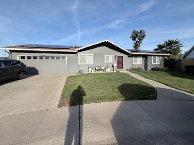 Main picture of 725 Elder Ct
