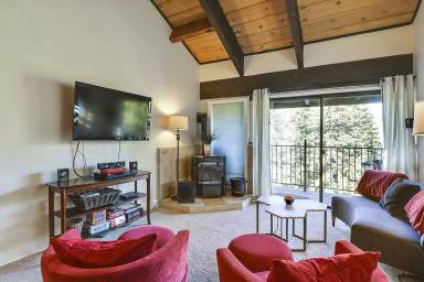 Main picture of 2090 Chalet Rd