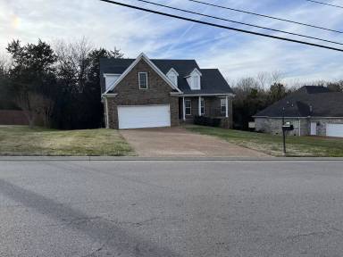 Main picture of 1136 Ben Hill Blvd