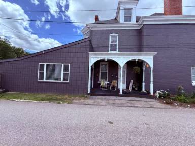 Main picture of 333 W Pike St