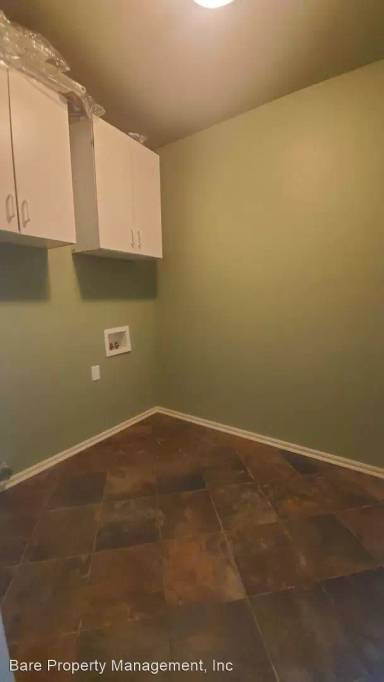 Main picture of 716 E Johnson St