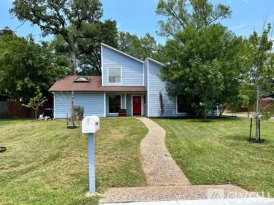 Main picture of 3009 Normand Dr