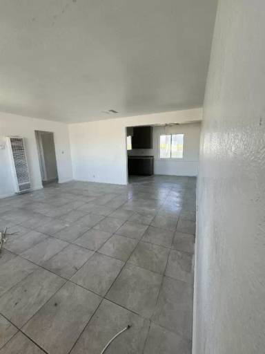 Main picture of 916 Carson St