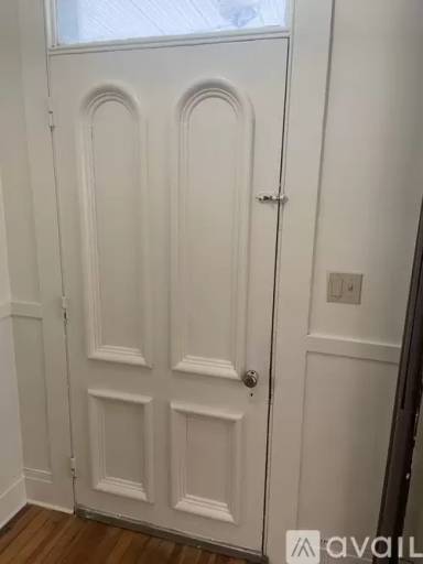 Main picture of 56 Kinderhook St