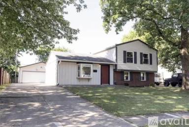Main picture of 8215 Gilmore Rd