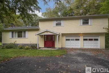 Main picture of 704 Triphammer Rd