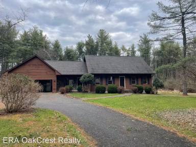 Main picture of 358 Woods Mill Dr